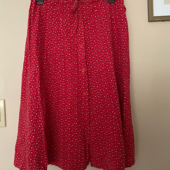 Vintage red long skirt size Large - Picture 3 of 4